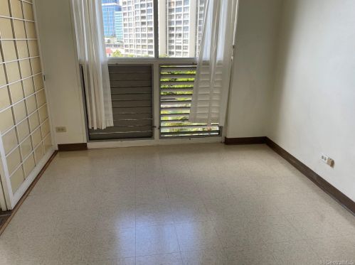 1676 Ala Moana Blvd, Honolulu HI  96815-1433 exterior