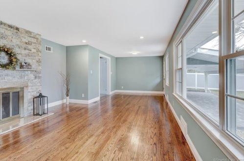 337 Steele St, New Britain CT  06052-1518 exterior