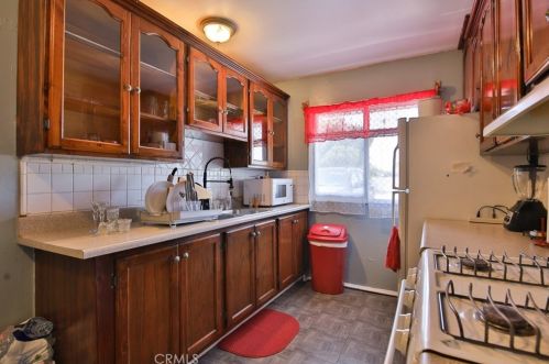3146 Monroe Ave, Anaheim CA  92801-6034 exterior