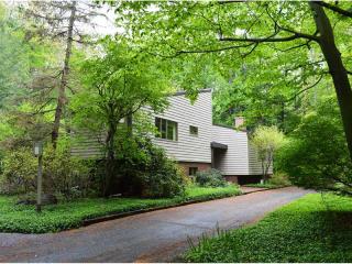 5699 Bonaventure Dr, Erie, PA 16505-1107