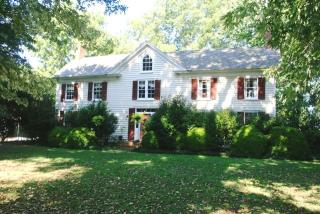 34080 Seaside Rd, Painter, VA 23420-2341