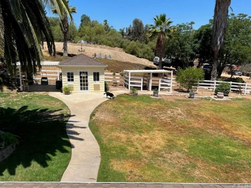 16407 Mcallister St, Riverside CA  92503-6150 exterior