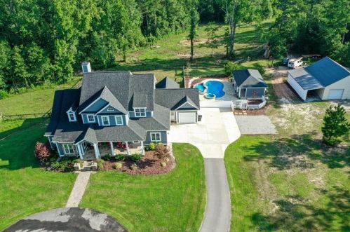 358 Gray Rd, Carrollton, GA 30116-4822