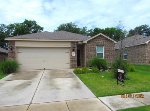 1910 Fairbanks Dr, Princeton, TX 75407