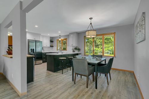 1735 Roosevelt Rd, Saint Cloud MN  56301-5166 exterior