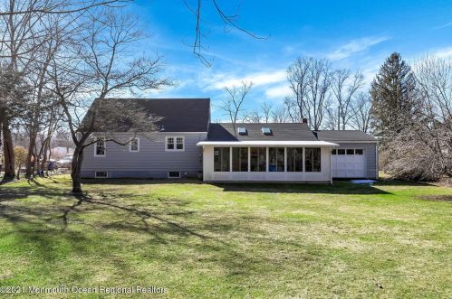 4 Marvin Rd, Middletown NJ 07748-2814 exterior