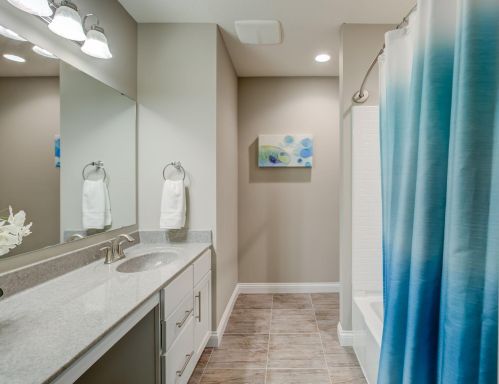 9340 Compass Pointe Rd, Saint Paul MN  55129-5513 exterior