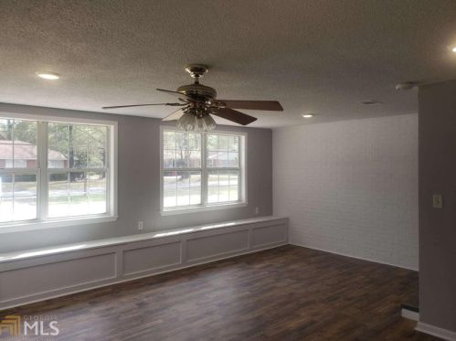 90 Ricardo St, Baxley, GA 31513-7111
