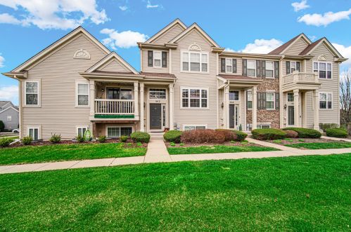 1612 Sandcastle Ln, Pingree Grove IL  60140-2055 exterior