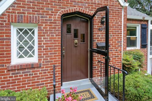 407 Thayer Pl, Silver Spring, MD 20910-5302