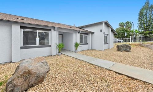 1707 Anza Ave, Vista, CA 92084-3236