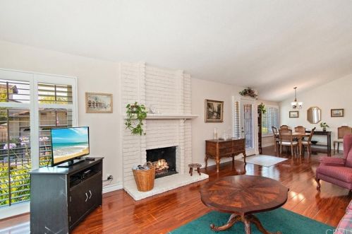 6576 Paseo El Greco, Anaheim CA  92807-5012 exterior