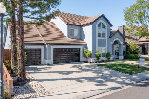 3608 Lookout Dr, Modesto, CA 95355-8485