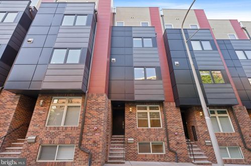 148 Front St, Philadelphia PA 19106-0020 exterior