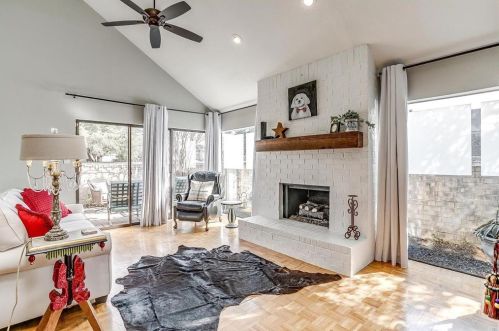 4715 Collinwood Ave, Fort Worth TX  76107-4162 exterior