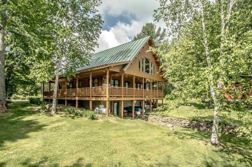 47 Whispering Pines Dr, Carroll, NH 03598-5046