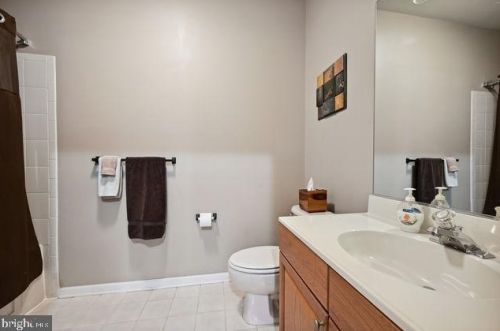 114 Kyle Way, Trenton NJ 08628-2525 exterior