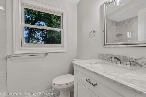 22 Stanford Dr, Hazlet NJ  07730-2314 exterior