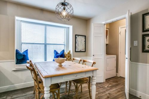 2008 Toulon Ln, Carrollton TX 75007-2204 exterior