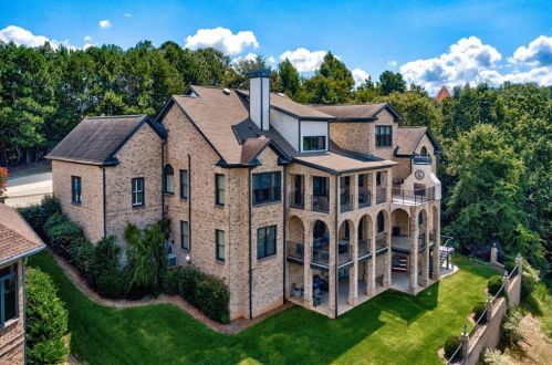 2771 Point Overlook, Gainesville, GA 30501-1259