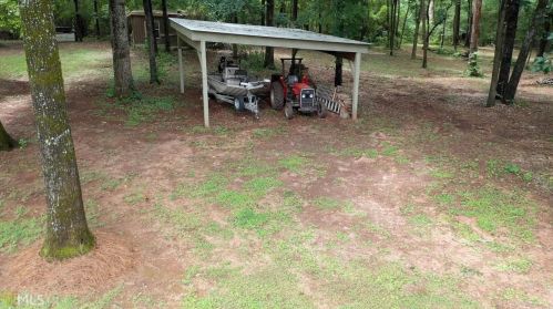 4153 Highway 155, Stockbridge GA  30281-4011 exterior