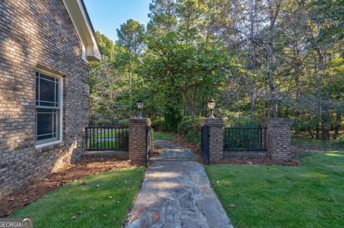 1204 Red Oak Dr, Monroe, GA 30655-7439