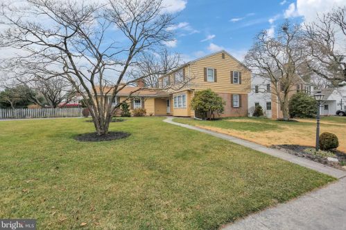 966 Mccosh St, Hanover PA 17331-1833 exterior