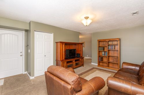 1035 Darling St, Ogden, UT 84403-0334