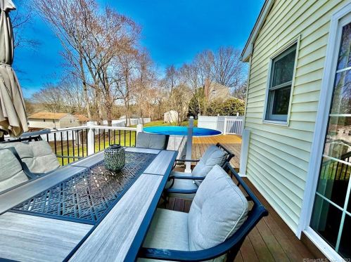 23 Birchwood Dr, Killingly CT  06241-2200 exterior
