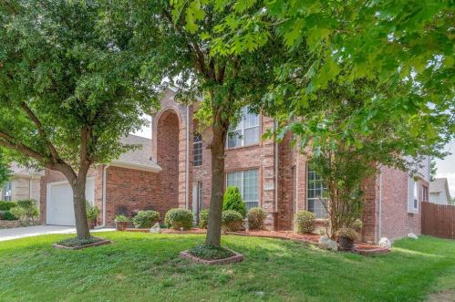 2813 Fossil Run Blvd, Fort Worth, TX 76131-2010