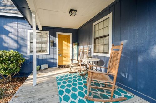317 Kaufman St, Waxahachie, TX 75165-3457