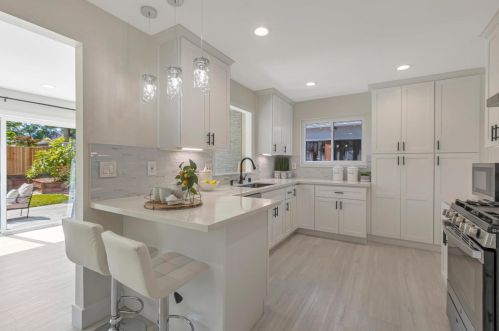 1741 Linnet Ln, Sunnyvale CA  94087-4832 exterior