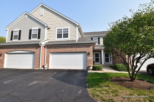 204 Trentt Dr, Batavia, IL 60510-2833