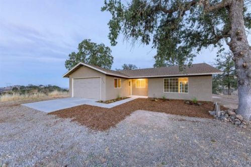 26688 Towerline Ln, Clovis, CA 93619-9741