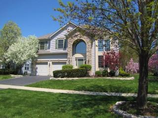 3507 Fairmont Ave, Naperville, IL 60564-4683