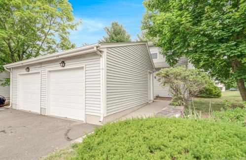 114 Misty Meadow Ln, Wapping CT  06074-3651 exterior