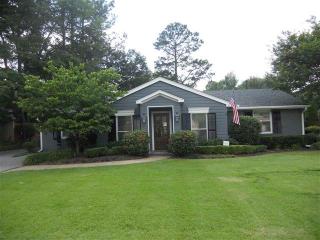 445 Saint Nick Dr, Memphis, TN 38117-4115