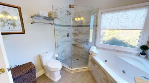1072 Trevino Ln, Herndon, VA 20170-3452
