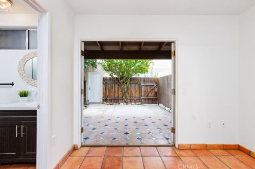 1422 Everton Pl, Riverside CA  92507-4439 exterior