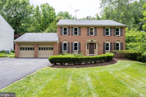 3420 Reedy Dr, Annandale, VA 22003-1136