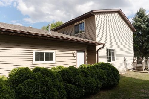 1656 Donald Ct, Saint Paul MN  55121-1753 exterior