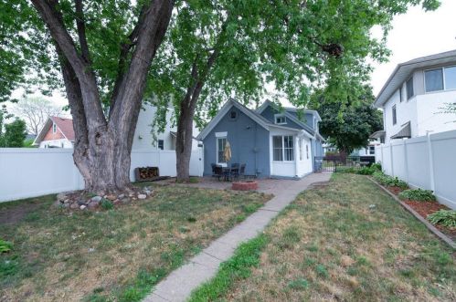 1350 Charles Ave, Saint Paul, MN 55104-2424
