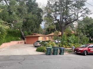 3290 Crestford Dr, Altadena, CA 91001-4155