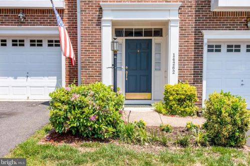 14262 Legend Glen Ct, Gainesville, VA 20155-1498