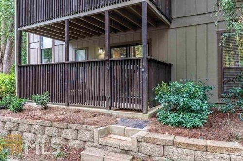 1702 Cumberland Ct, Smyrna GA  30080-8660 exterior