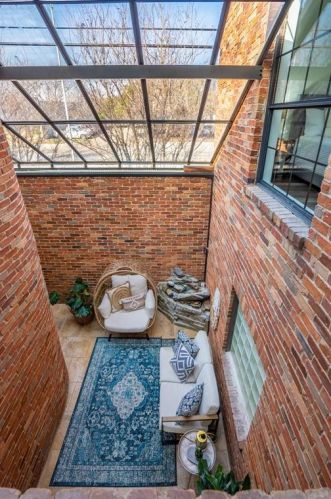 9630 Greenville Ave, Dallas TX 75243-6432 exterior