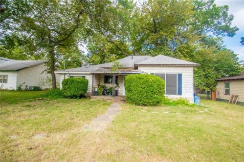 405 Main St, Aubrey, TX 76227-9156