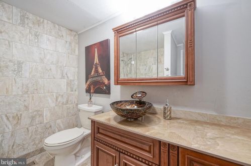 333 Crestview Ave, Blenheim NJ  08012-3005 exterior