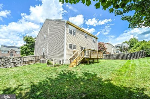 6 Theodore St, Fredericksburg, VA 22406-7441