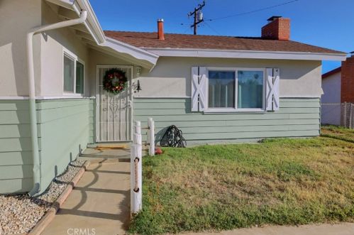 6411 Tournament Dr, Riverside CA  92509-5762 exterior